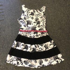 Women’s plus size floral dress